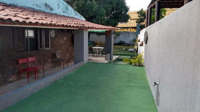 Casa com quintal em Itapuã em Excelente localização!(Veja o vídeo no Youtube!) - Foto 4