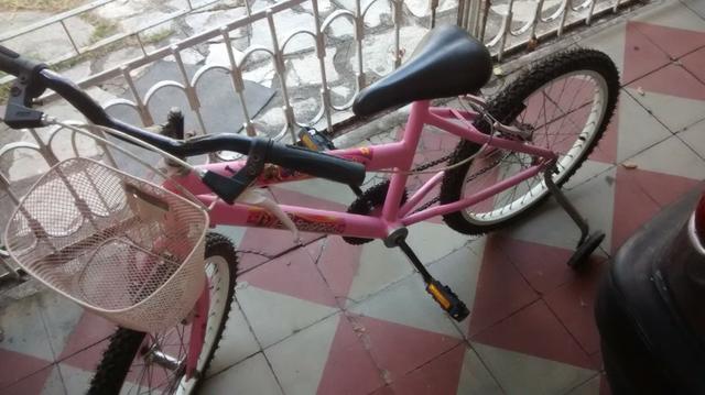 Bicicleta da barbie - Foto 3