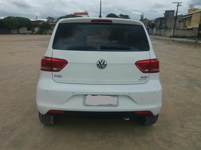 VW Fox 1.6 MSI 2017/2018 Trendline 8v conservado - Foto 4