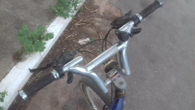 Vendo bicicleta pra compra leite pro nene - Foto 2
