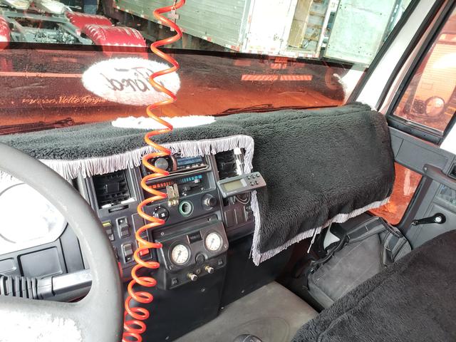 Ford cargo 815e 2010 (ja agregado) - Foto 12