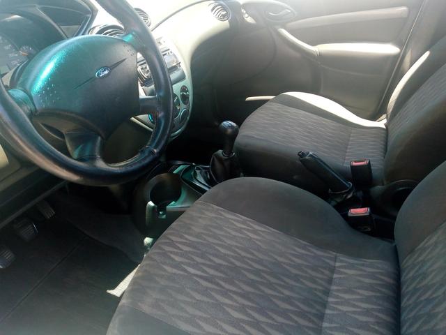 Focus sedan completo 1.6 VL.12500 - Foto 5