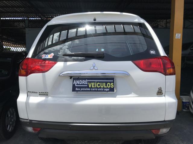 Vendo Pajero Dakar 2013 Flex completa,nova com 57000km - Foto 2