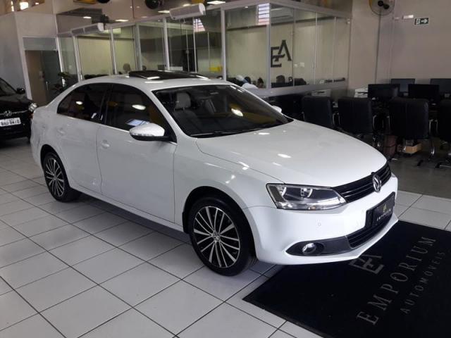 VOLKSWAGEN JETTA 2.0T - Foto 7