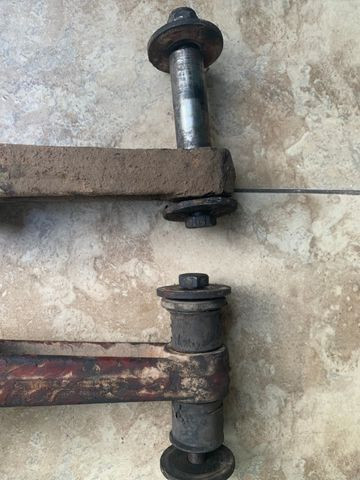 Braço suspençao superior iveco daily 3510 original cada 150 reais - Foto 4