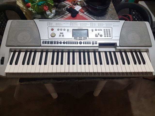 Teclado yamarra PSR 450