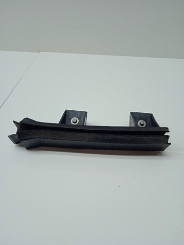 2345 Suporte Guia Porta Dianteira Direita Fiat Linha Palio