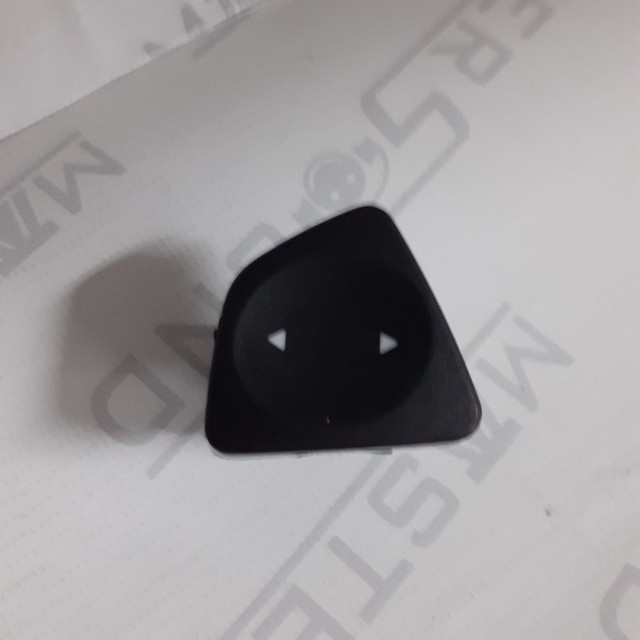 Botao simples do vidro elétrico. Para: Novo Uno. Novo.
