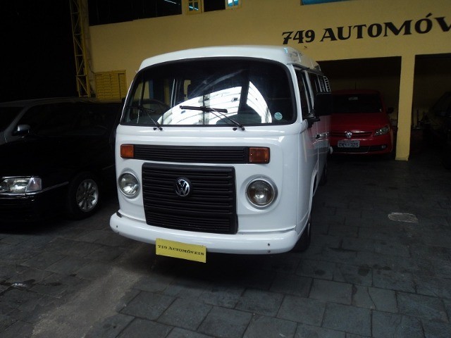 KOMBI 2011 EM PERFEITO ESTADO FINANCIO MESMO COM NOME SUJO