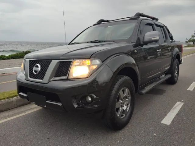 Nissan Frontier Attack Diesel, Câmbio Automático, Preta, 2015 