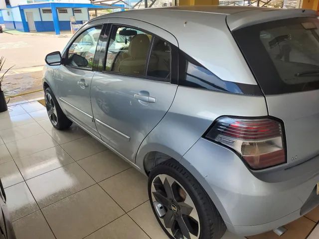 CHEVROLET AGILE  UM EXCELENTE HATCH BARATO E COMPLETO!!! 