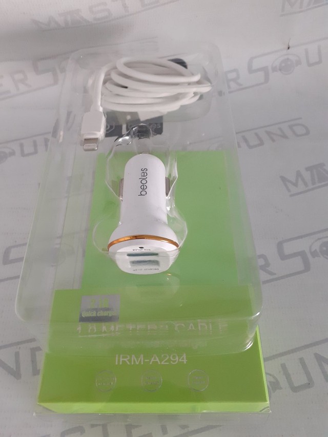 Kit carregador veicular. Com 2 entradas usb,Cabo com entrada lightning.  Novo. - Foto 4