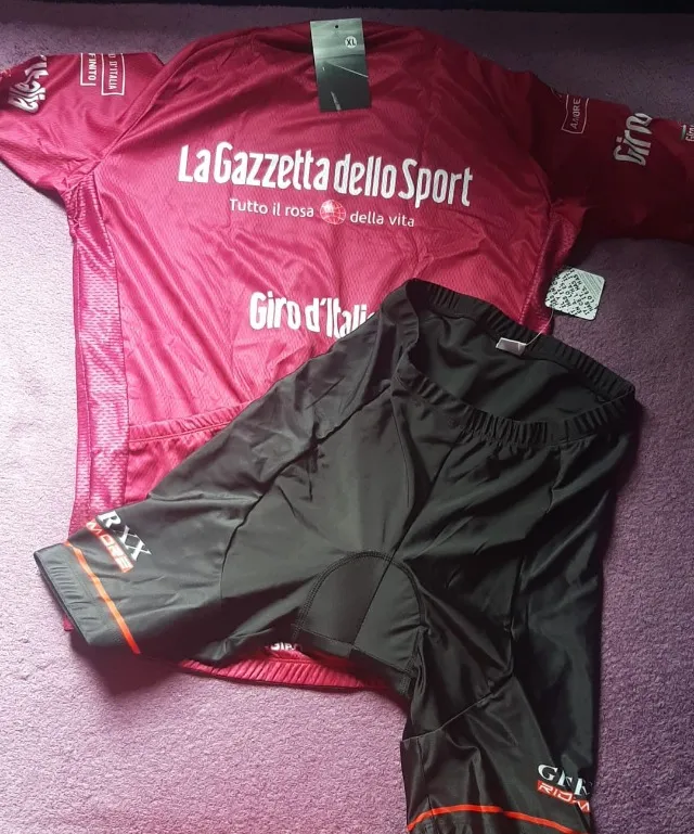 conjunto de roupas de ciclista