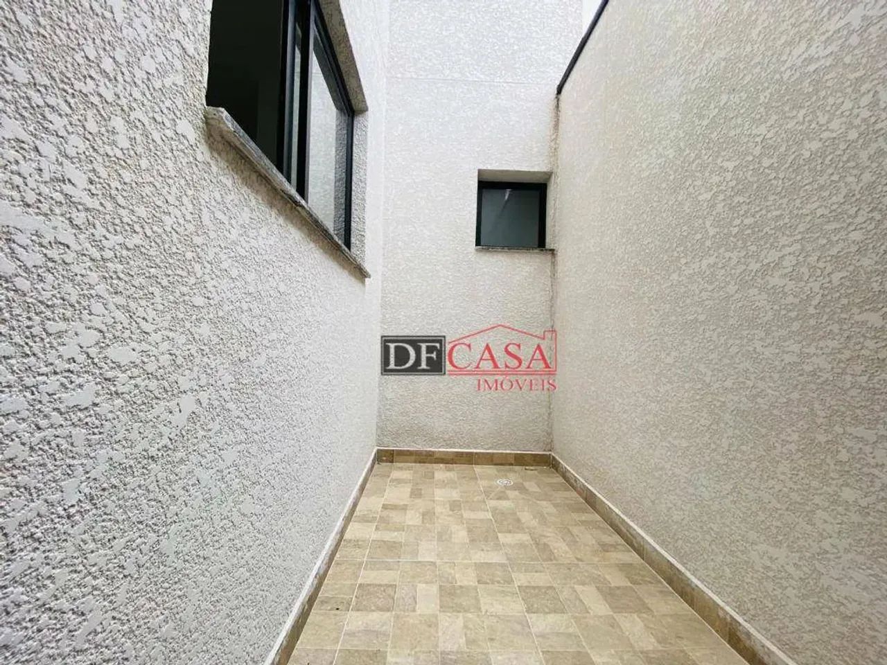 Apartamentos - 2 Dorm. / Quintal / Vaga opcional - Foto 5