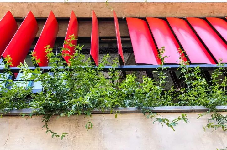 Brises térmicos para fachadas e janelas