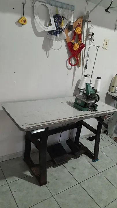 Maquina overlok - Foto 4