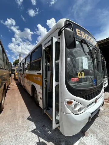 Ônibus Escolar Mercedes Benz Marcopolo 2010 em Excelente Estado - Oportunidade Única