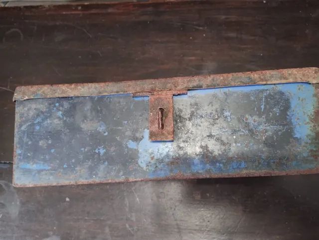 Caixa de ferramentas antiga  - Foto 2