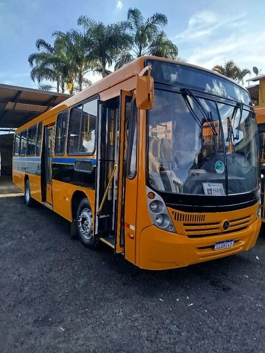 Ônibus urbano  2012 curto Mercedes 1519