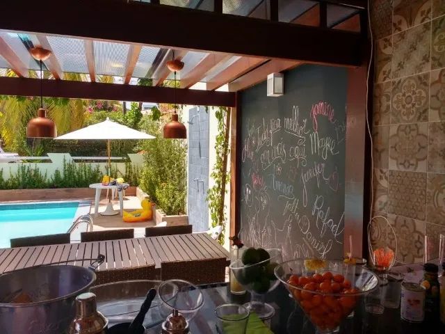 Alugo em Guarajuba uma excelente casa de 2 pavimentos, com piscina, 4 suítes e e 1 quarto - Foto 8
