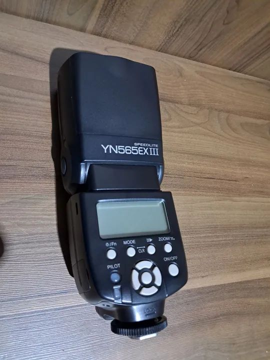 FLASH YN565EX III - POTÊNCIA E QUALIDADE COMO NOVO!<br> - Foto 2