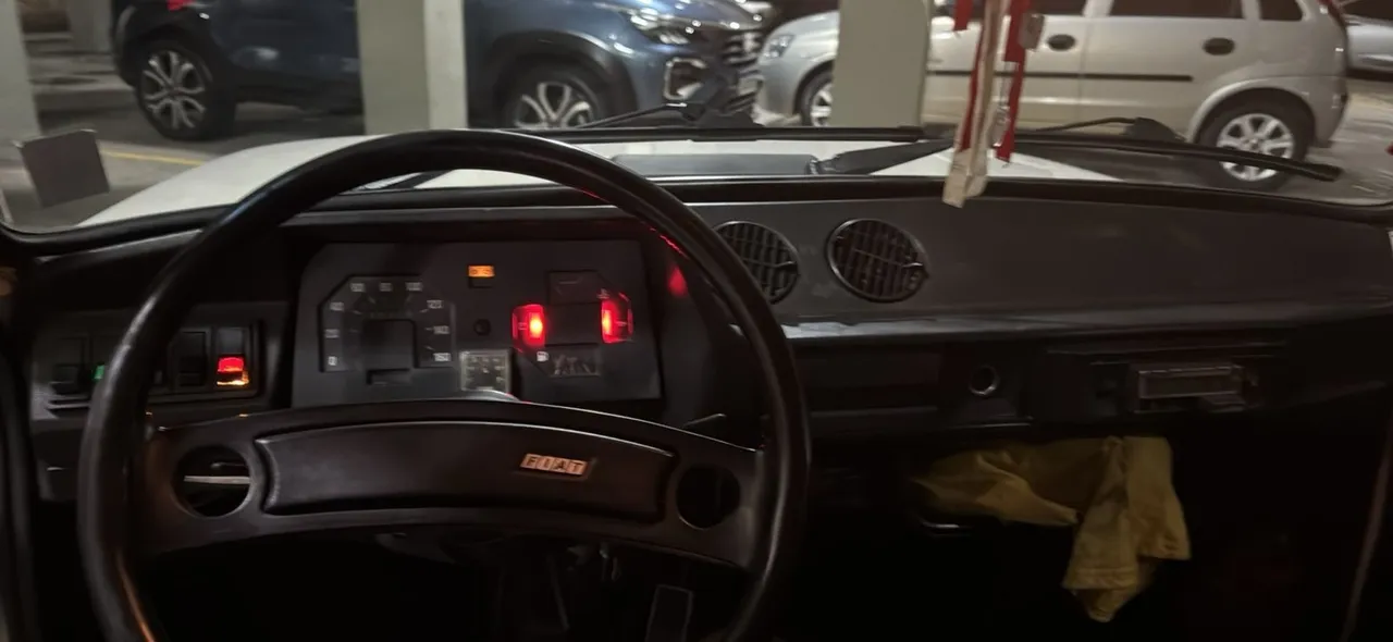 Fiat 147 placa preta