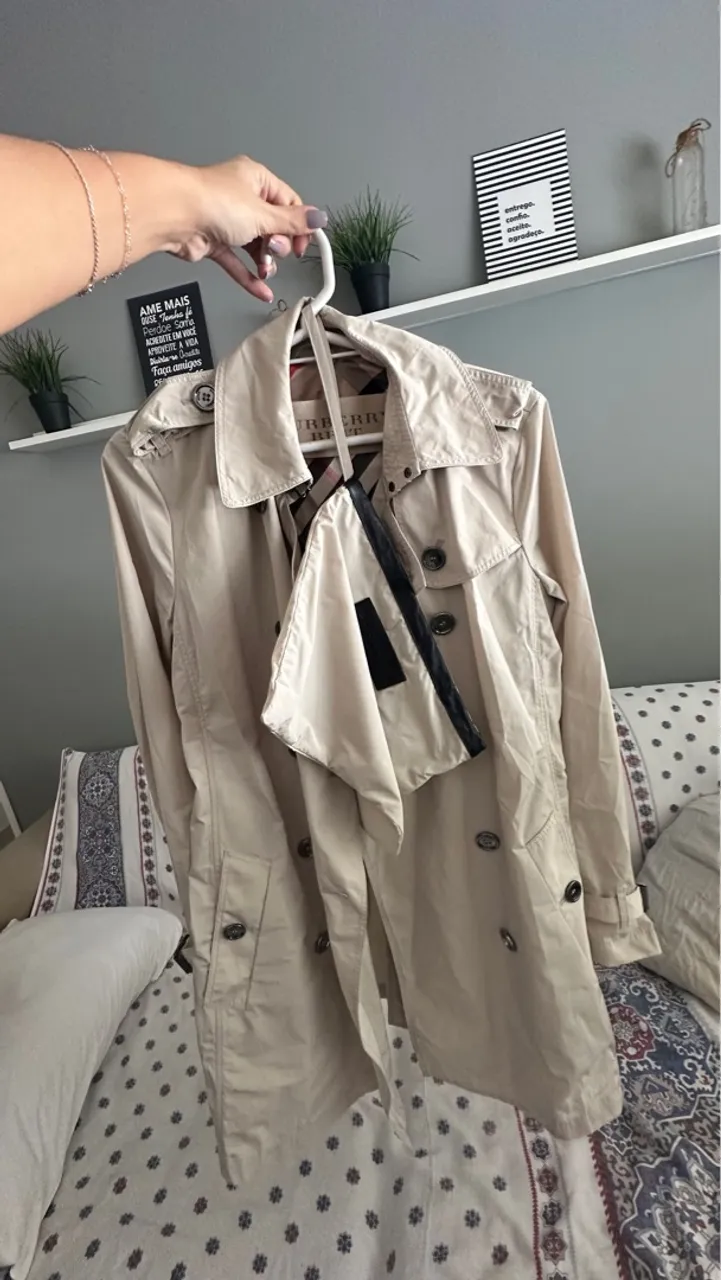 Trench Coat Burberry Bege - Tamanho P