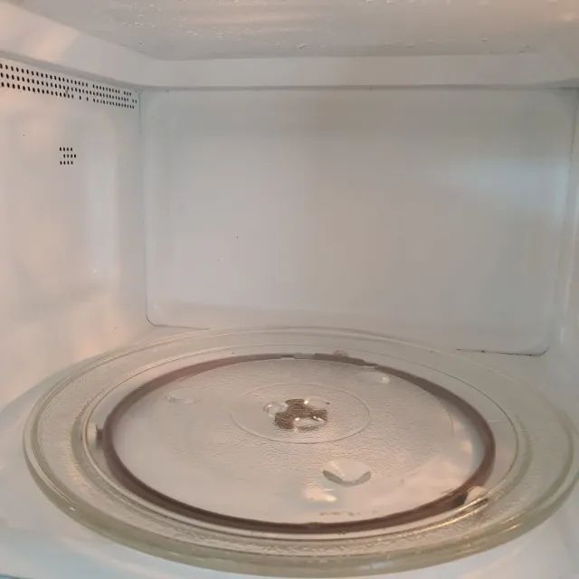 Microondas Brastemp 30 Litros - Foto 3