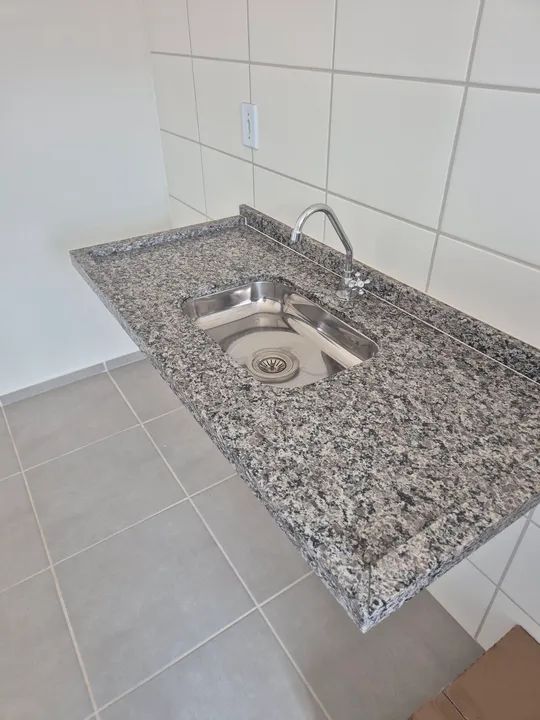 Pia em granito com Cuba  + torneira de cozinha - Foto 3