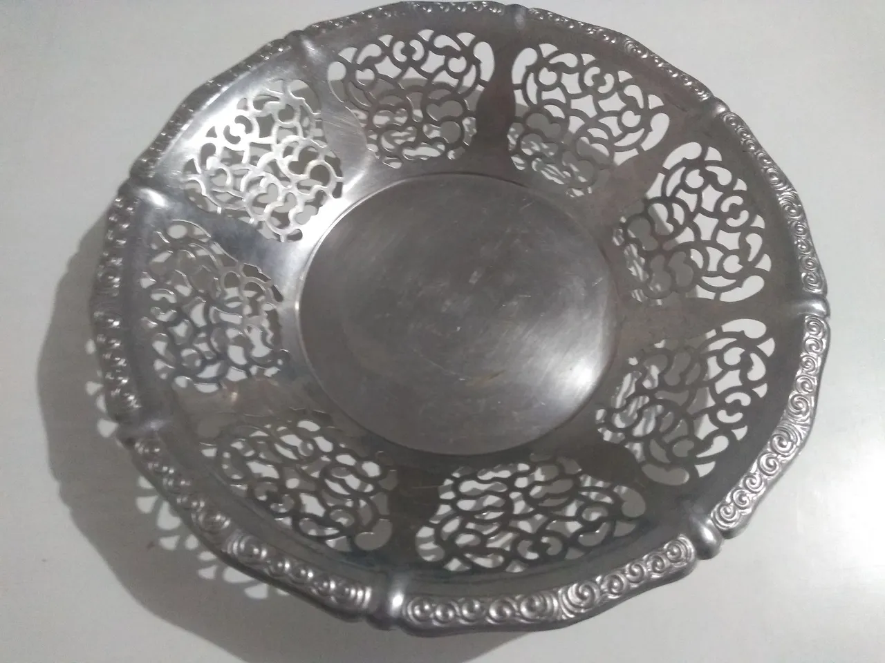 Kit com 6 peças em inox contendo bandeja fruteiras e baixelas