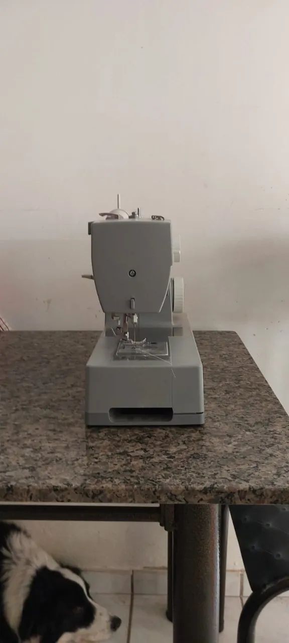 Singer Facilita Pro NOVA | R$ 1.000  Profissional - Foto 4