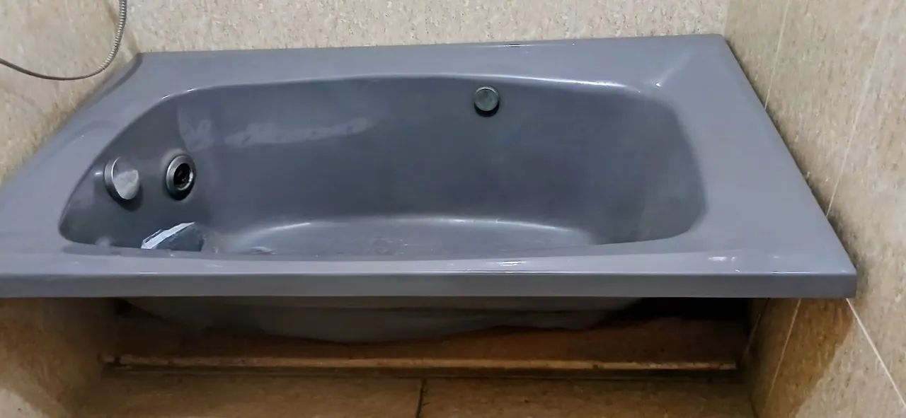Banheira de Hidromassagem de Fibra de Vidro Albacete Banheiros nova sem uso. - Foto 3