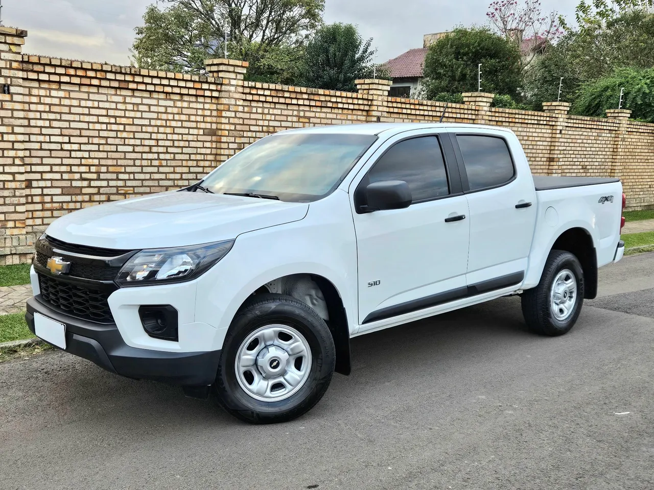S10 LS CD 2.8 4x4 Diesel Turbo Manual 2023.
