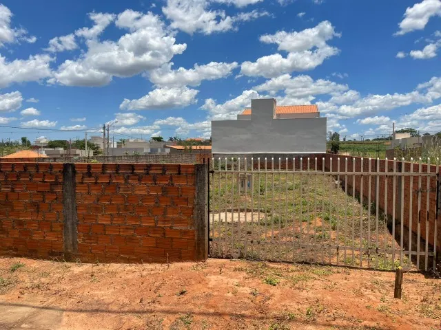 Lote no Bairro Figueira