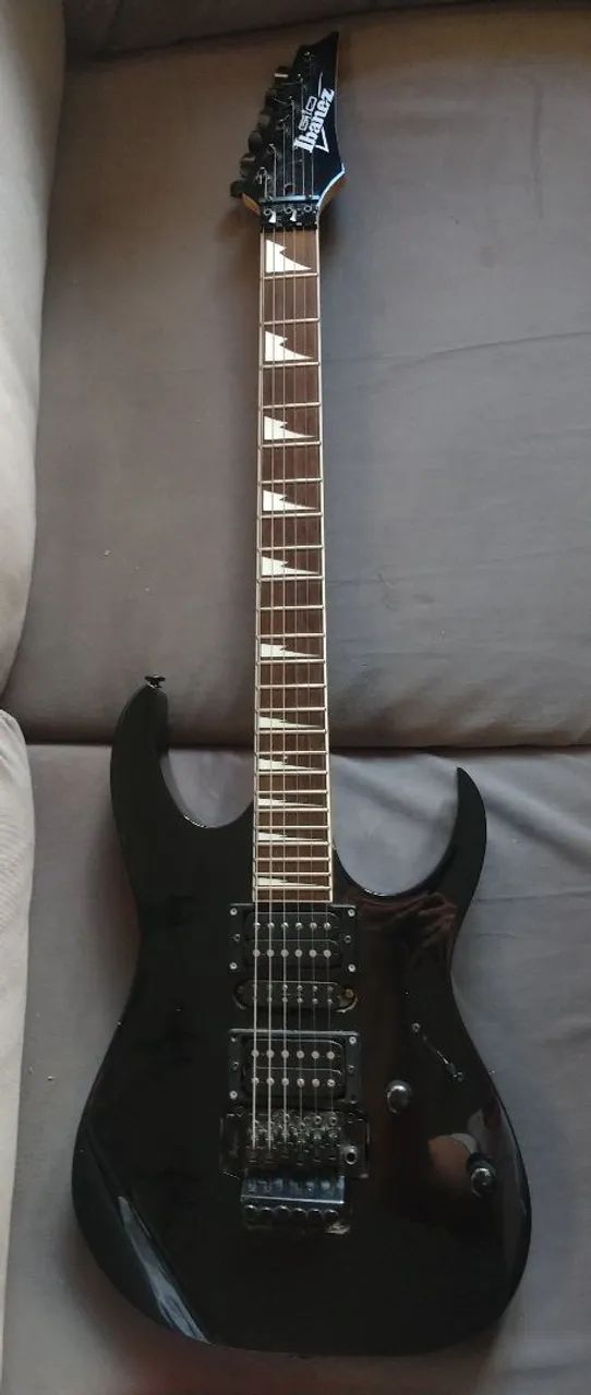 Guitarra Superstrato Ibanez Gio GRG 270 DXBNK Black Night 