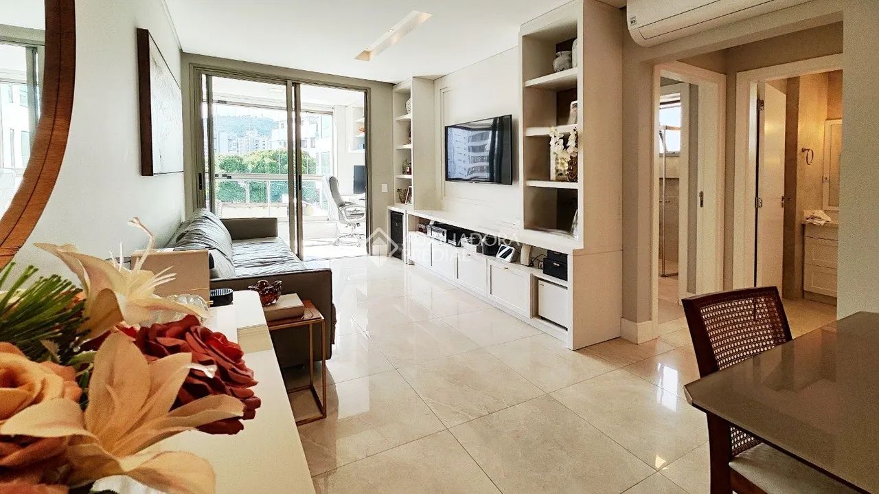 Elegante apartamento de 75m² | 2 dorm (1 suíte) | à venda no centro de Florianópolis. - Foto 2