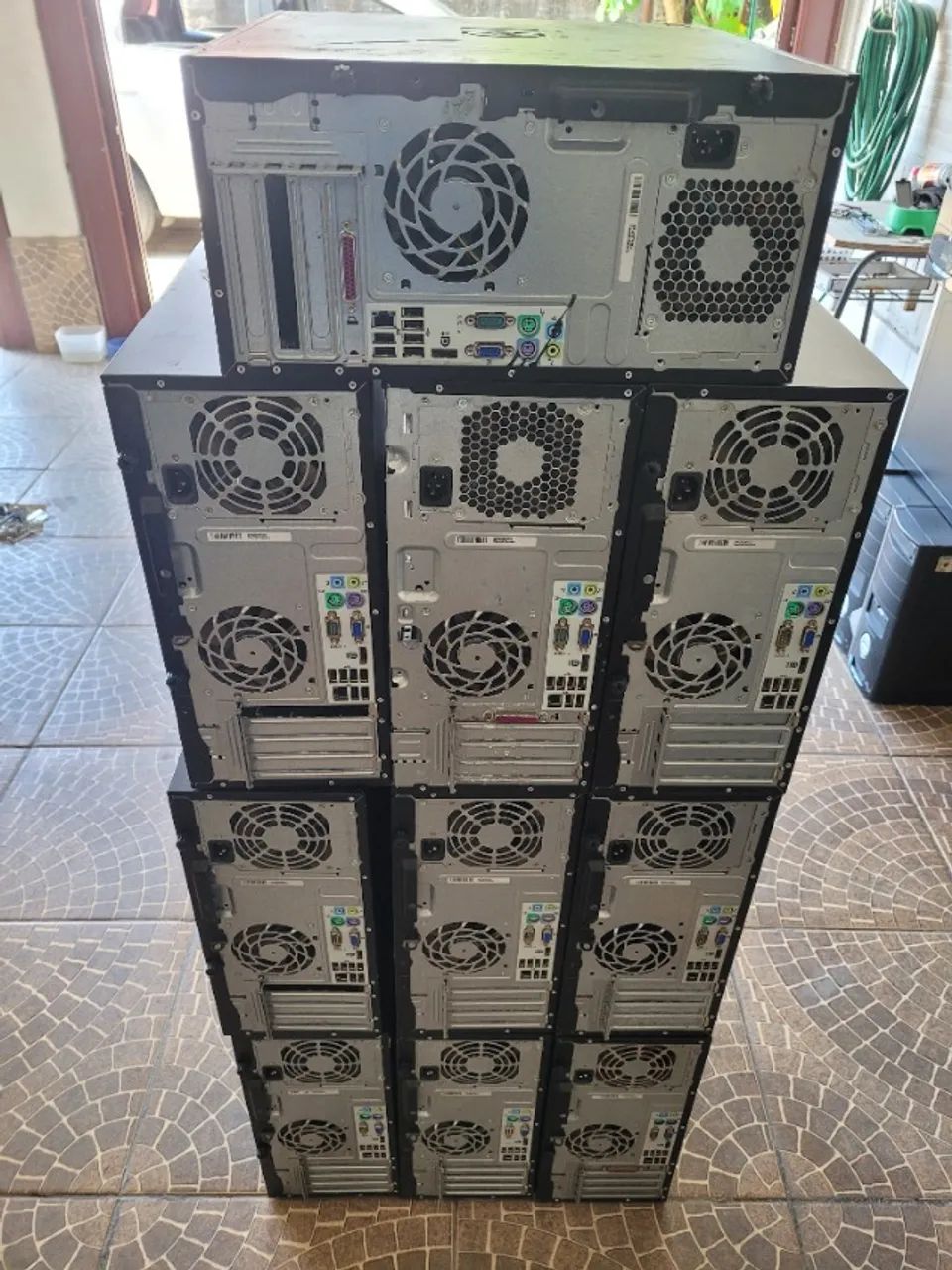 Lot with HP CPUs (sale only - read description)64310775155969122