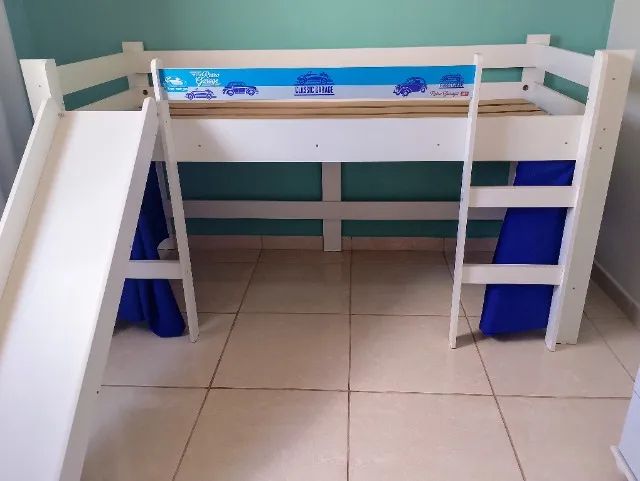 Cama Infantil com Escorregador e Cabana