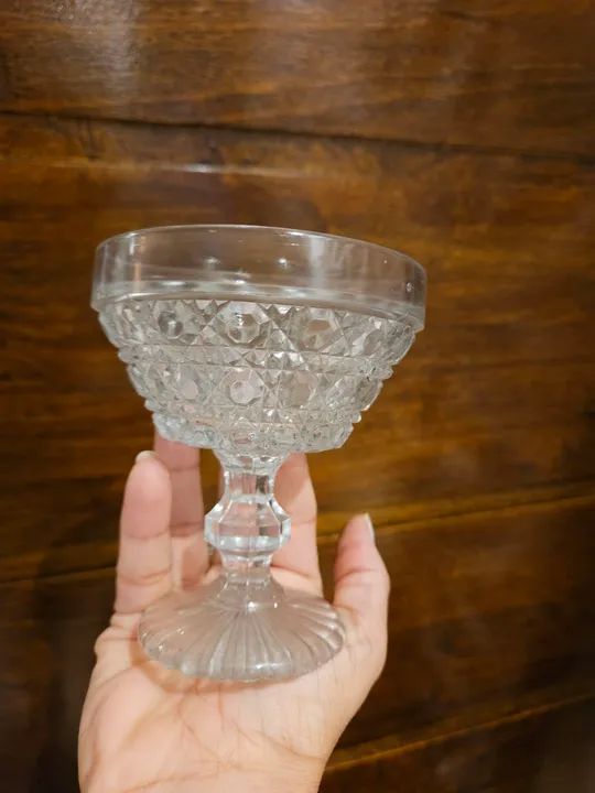 Jogo taca em vidro antiga  - Foto 4