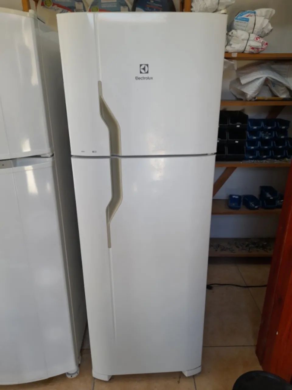 GELADEIRA FUNCIONANDO PERFEITAMENTE COM GARANTIA 