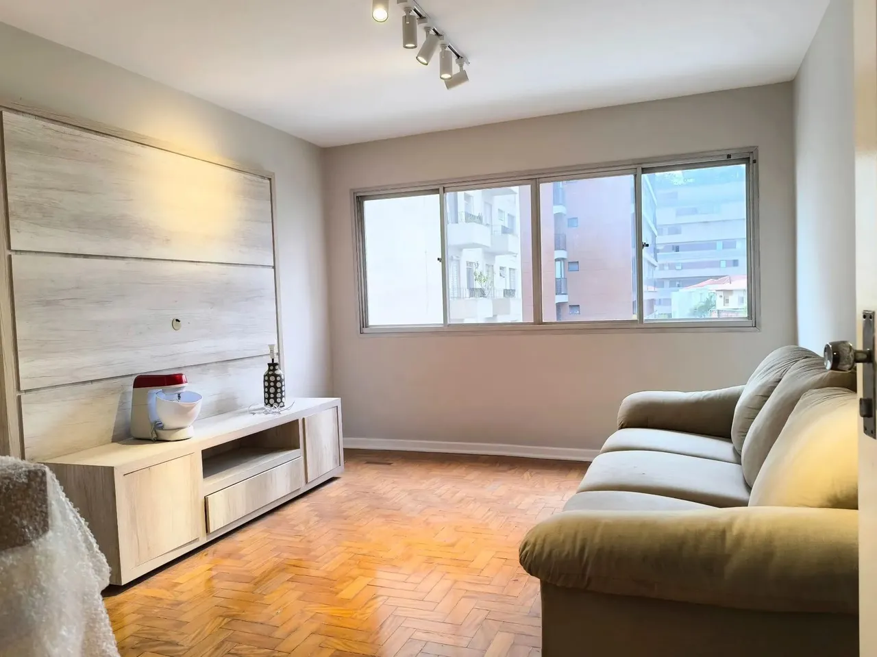 Apartamento para Locação Rua Girassol, Vila Madalena/SP
