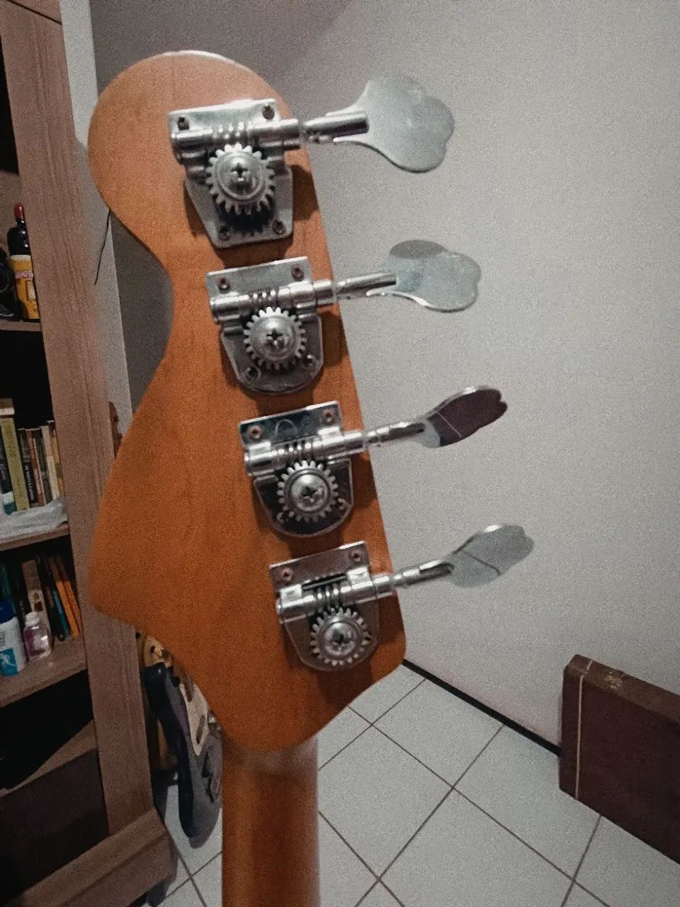 Baixo Squier Jazz Bass - Foto 3