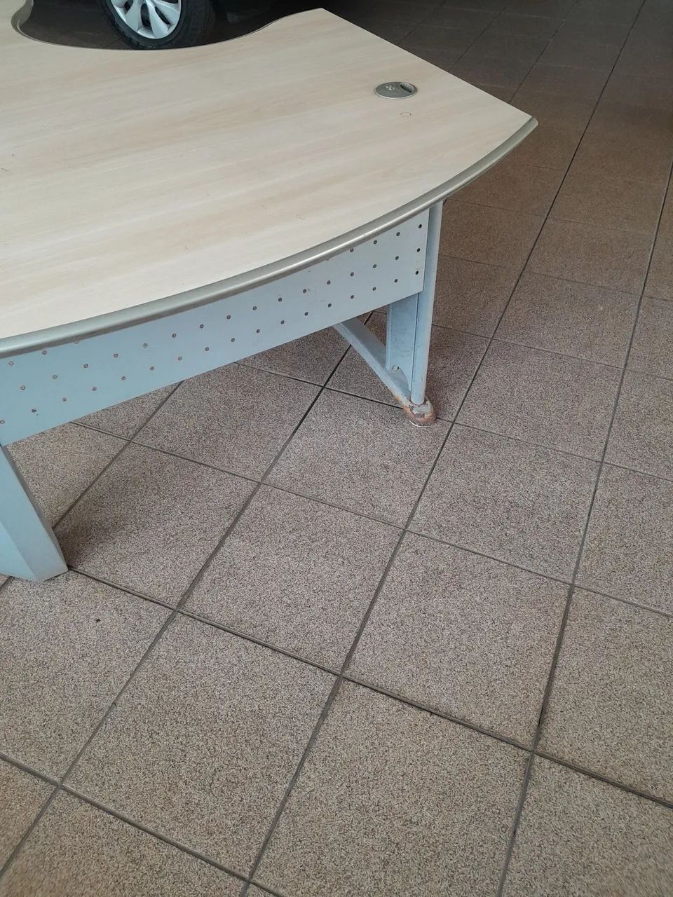 Escrivaninha de canto moderna - Foto 5