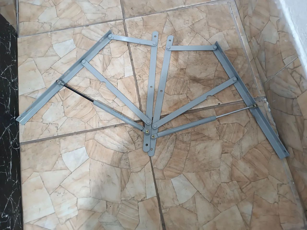 Amortecedor de cama de solteiro 