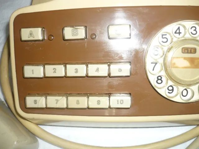 Central Telefonica Multtel C/teclas no Estado Usado Leia Descrição - Foto 3