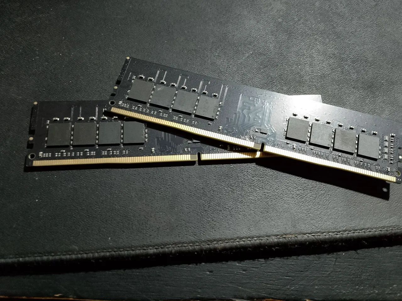 ? Envinda DDR4 16GB (2x8GB) 3200MHz RAM Memory ? well preserved and 100% functional64275300961283120