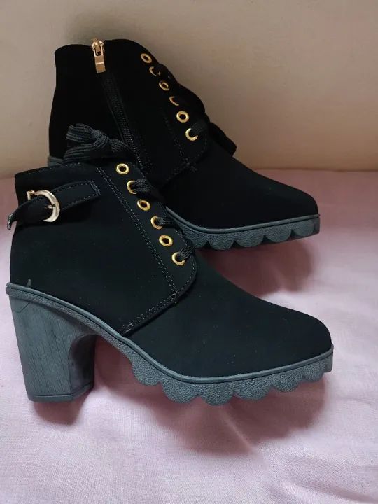 Bota, tamanho 35