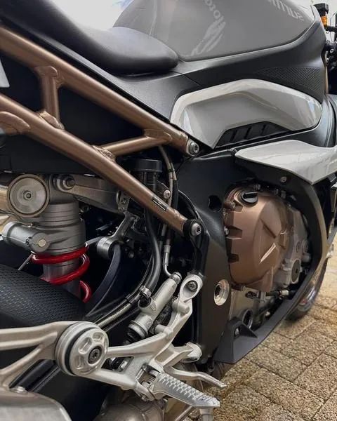 BMW S 1000 RR 2022 - Foto 5