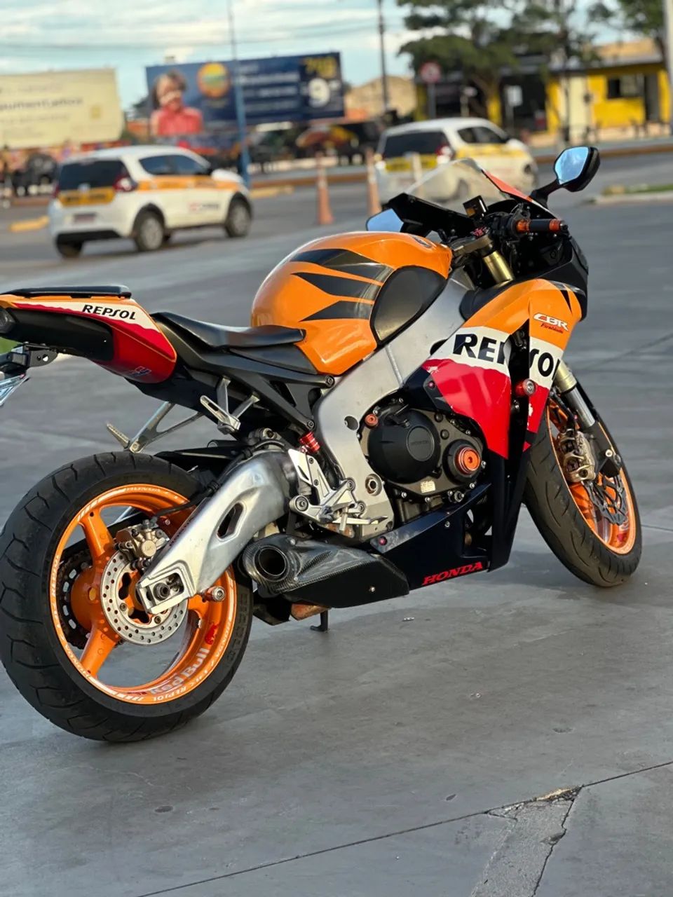 Honda CBR 1000RR - Foto 5