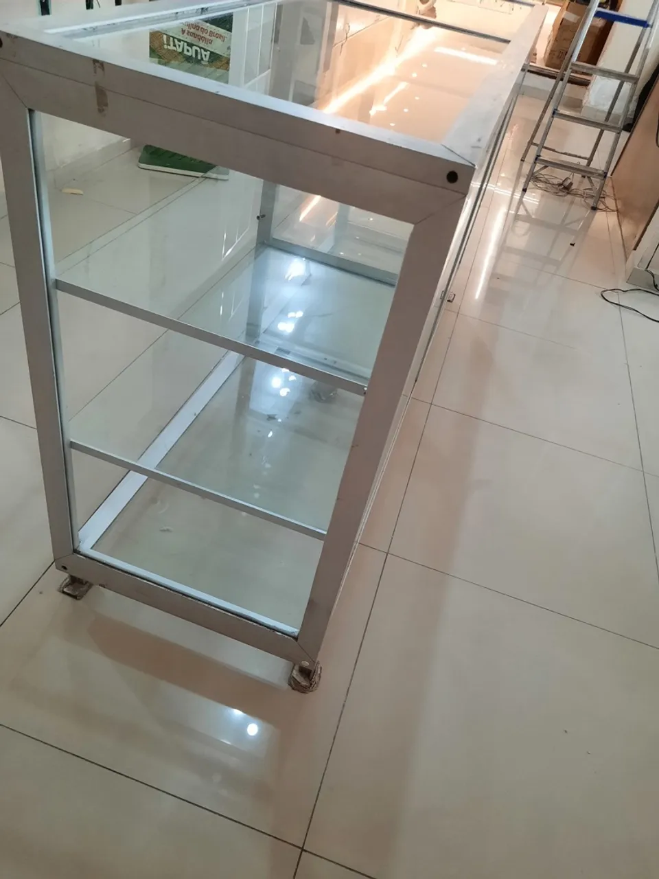 Vendo balcões ideal para comércio para organização de produtos ou roupas